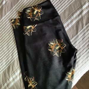 Gold Sheep Bow Leggings